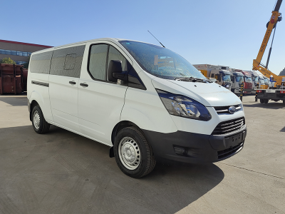 福特新全順（汽油中軸低頂）自動(dòng)檔殯葬服務(wù)車(chē)